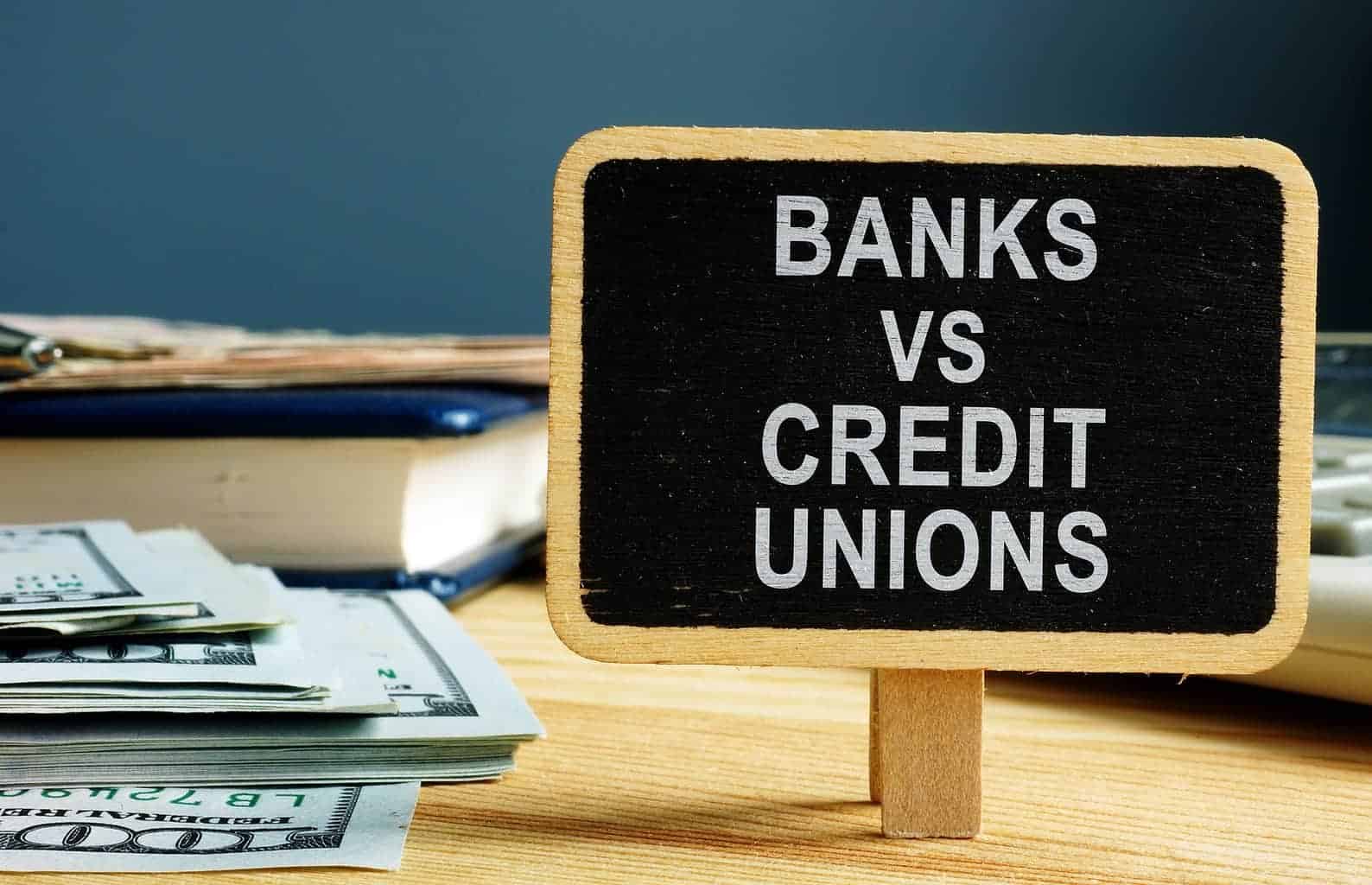 community banks vs credit unions